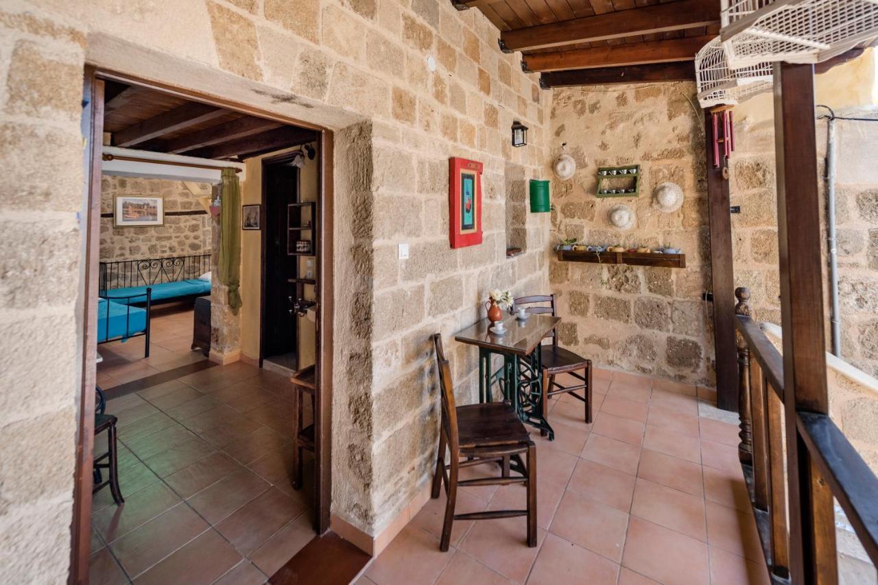 Secret Garden - Old Town Apartment Rhodes City