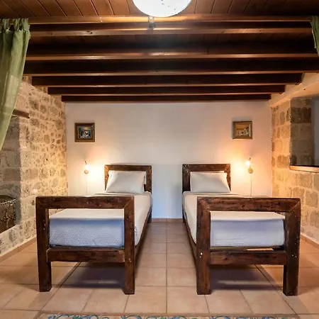 Secret Garden - Old Town Apartment Rhodes City Exterior photo