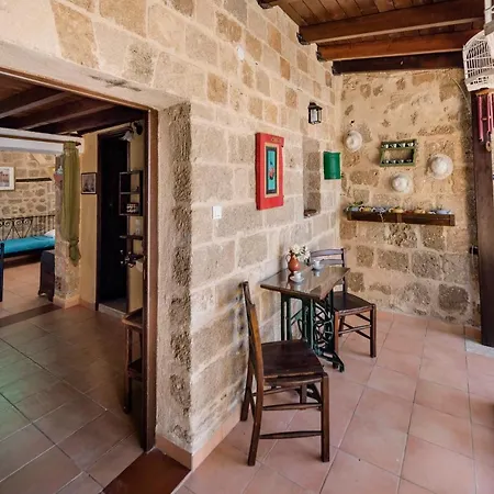 Secret Garden - Old Town Apartment Rhodes City Exterior photo